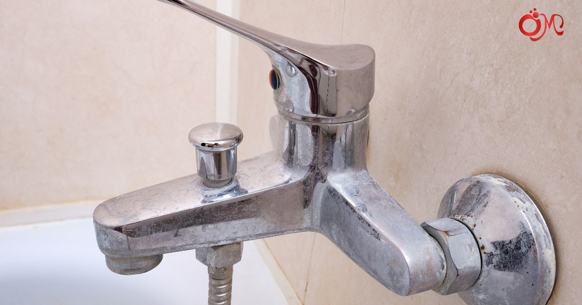 Cặn canxi là các tinh thể muối canxi cacbonat kết tủa từ nước cứng