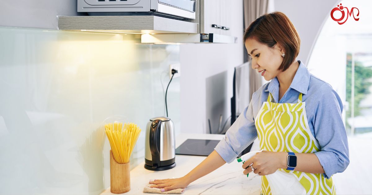 Tường bếp sạch sạch khi được làm sạch dầu mỡ