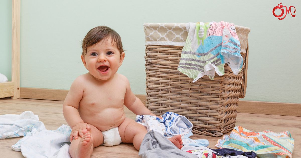 Quần áo bé luôn là thách thức với các mẹ